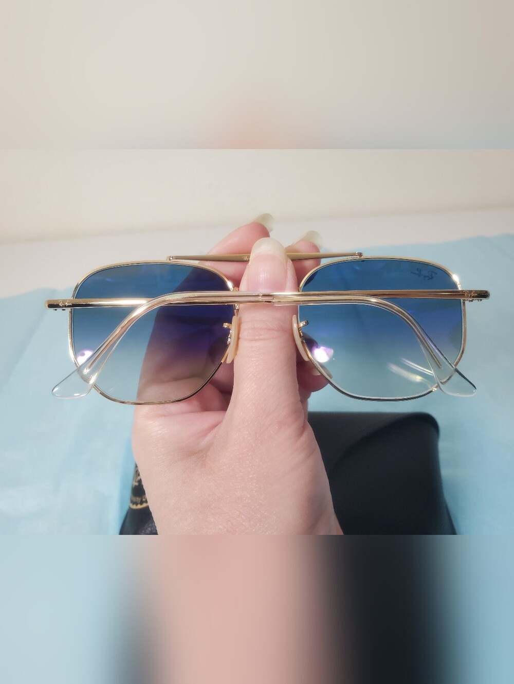 Ray-Ban The Marshal Gold Aviator Sunglasses with Blue Gradient Lenses - Picture 2 of 8